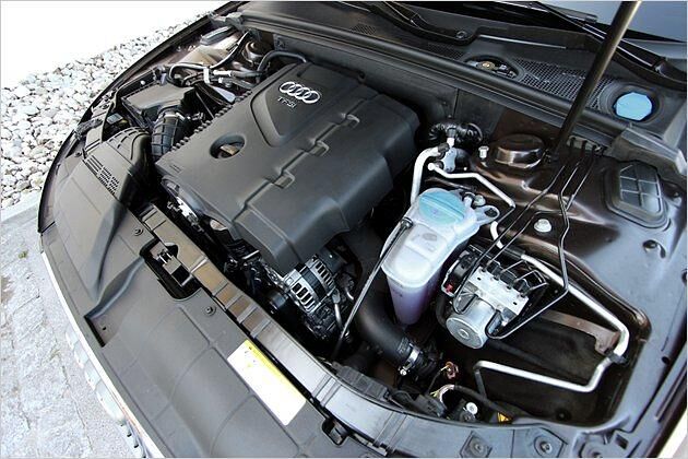 Vier Zylinder, zwei Liter Hubraum und 211 PS: Der 2.0 TFSI ist der einzig erhältliche Benziner für den A4 allroad