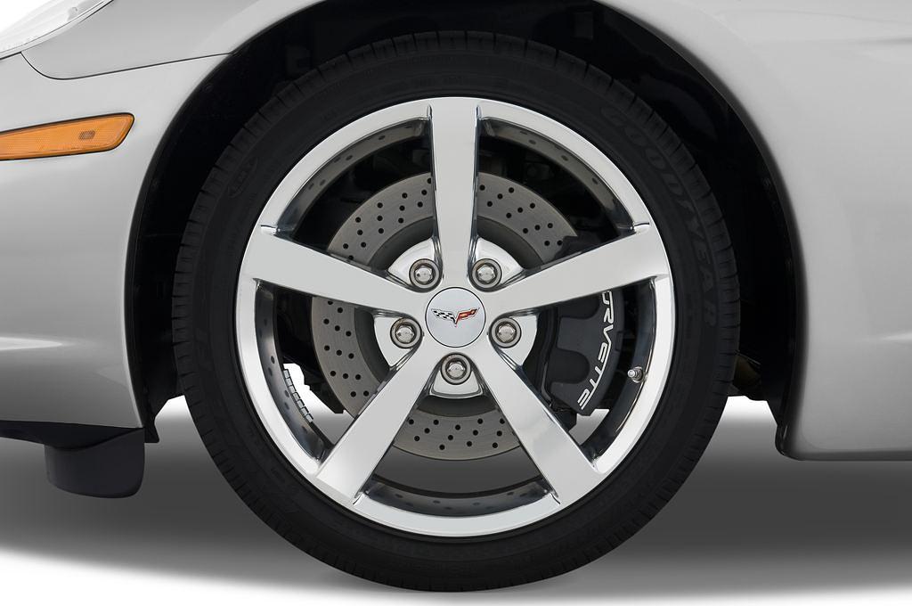 Chevrolet Corvette (Baujahr 2011) Coupe 2 Türen Reifen und Felge