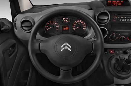 Citroen Berlingo (Baujahr 2015) 1.6 Vti 95 Euro 5 Niveau A 4 Türen Lenkrad