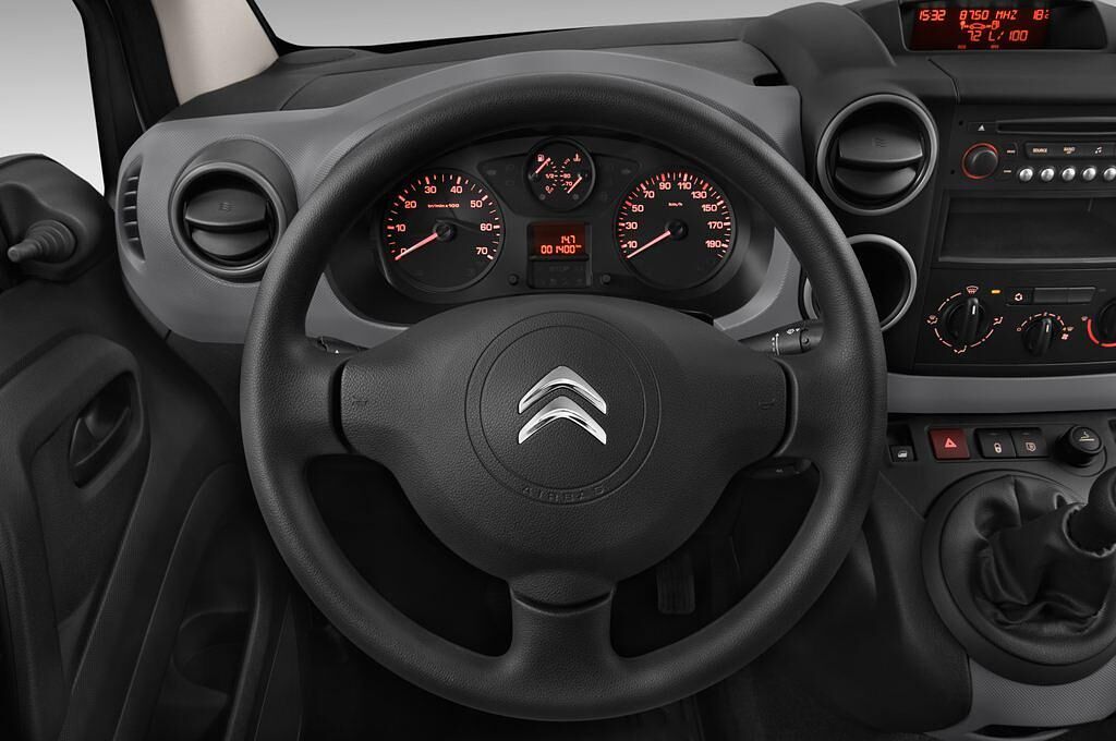 Citroen Berlingo (Baujahr 2015) 1.6 Vti 95 Euro 5 Niveau A 4 Türen Lenkrad