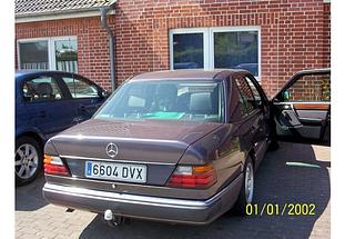 Mercedes-Benz W 124 Limousine (1984–1993)