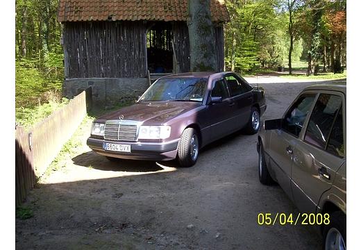 Mercedes-Benz W 124 Limousine (1984–1993)