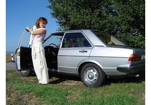 Audi 80 Limousine (1978–1986)