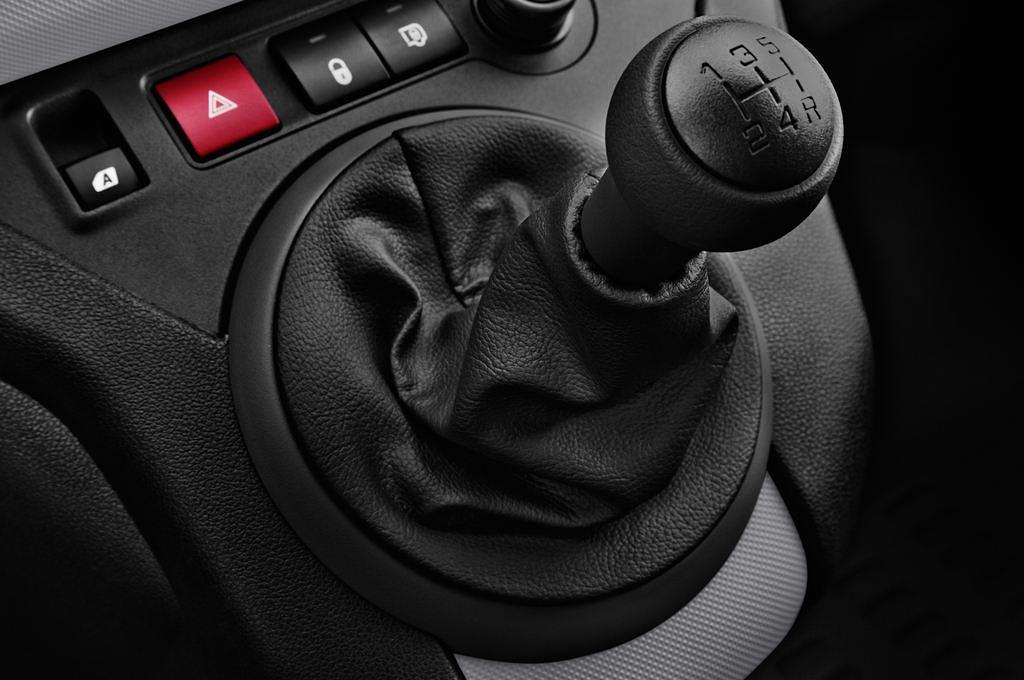 Citroen Berlingo (Baujahr 2016) Profi 4 Türen Schalthebel