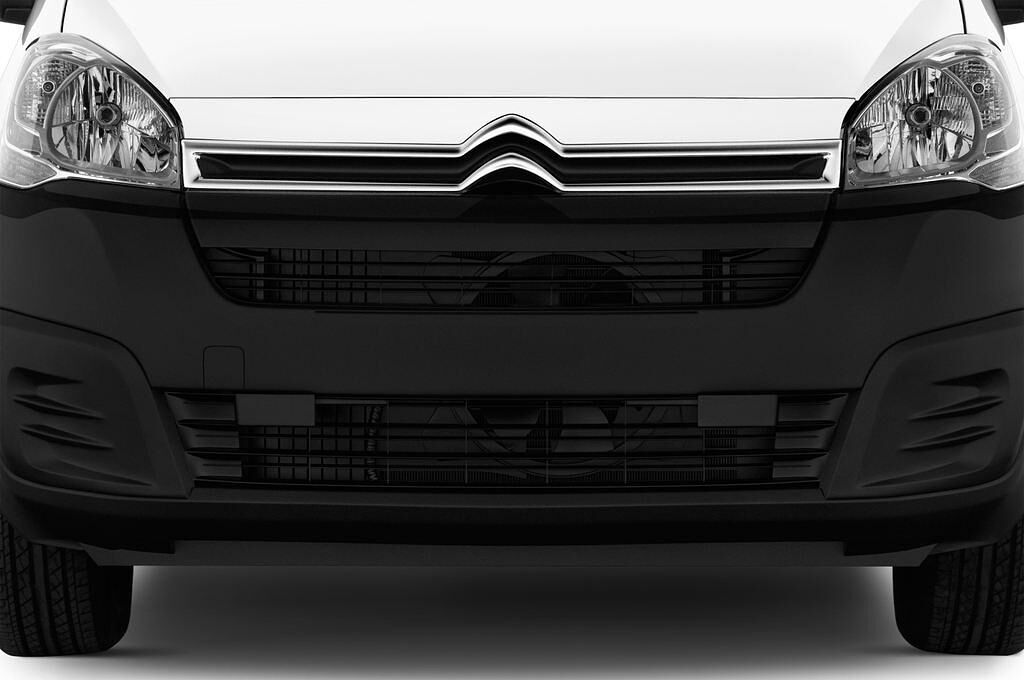 Citroen Berlingo (Baujahr 2016) Profi 4 Türen Kühlergrill und Scheinwerfer