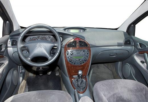 CITROEN-C5-1-8--2001-2004-