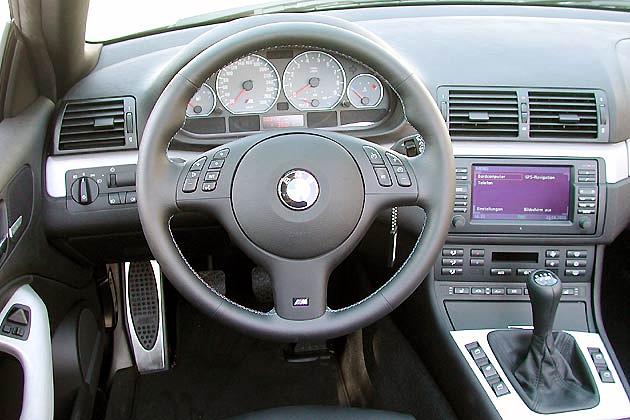 Der M3 bietet ein sportlich getrimmtes Dreier-Cockpit