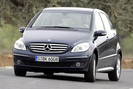 Mercedes B-Klasse: Minivan als B 200 Turbo und B 200 CDI im Test