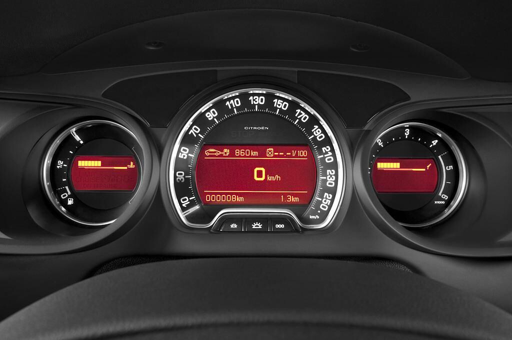 Citroen C5 (Baujahr 2010) VTR Plus 5 Türen Tacho und Fahrerinstrumente