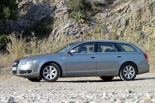 Mit 4,93 Metern ist der A6 Kombi um 35 Zentimeter länger als der kleine Bruder A4 Avant