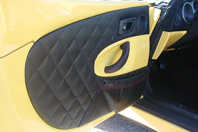 Türinnenverkleidung in Waffeloptikdesign