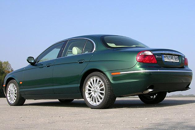 Elegante Erscheinung mit Oberklasse-Prestige: Jaguar S-Type