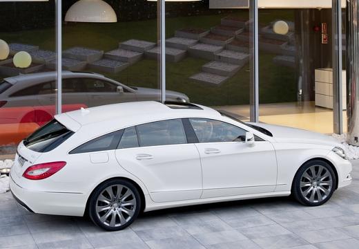 MERCEDES-BENZ-CLS-Shooting-Brake-350-CDI-DPF-BlueEFFICIENCY-7G-T--2012-