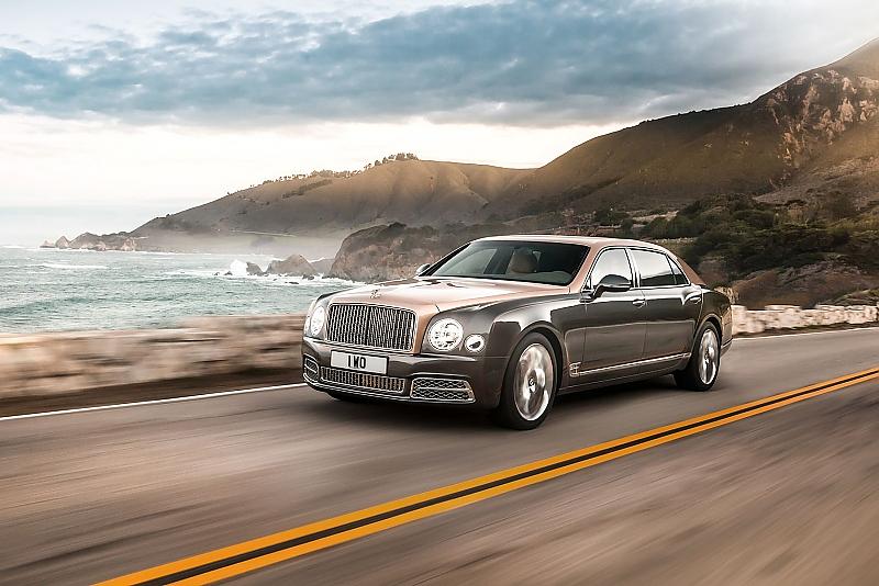 Der Bentley Mulsanne EWB misst 5,83 Meter in der Länge.