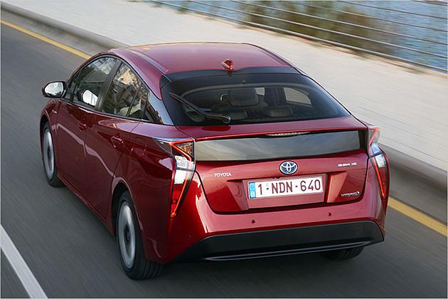 Das Heck ist optisch ziemlich extrem. Das Design dürfte nicht zu den Kaufargumenten zählen