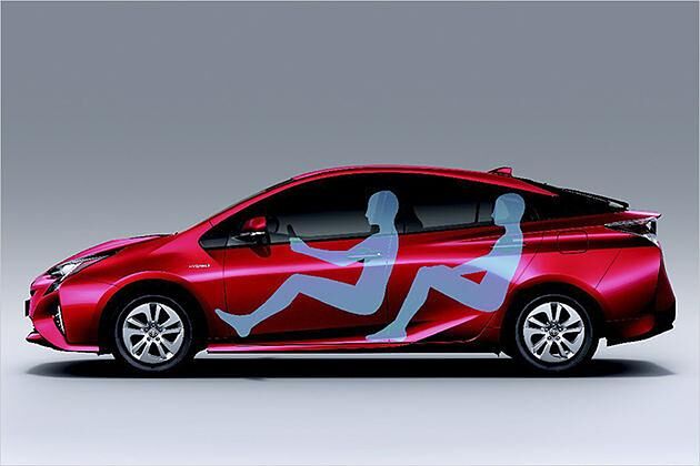 Im neuen Prius sitzt man jetzt deutlich tiefer - der Hüftpunkt liegt 59 Millimeter weiter unten