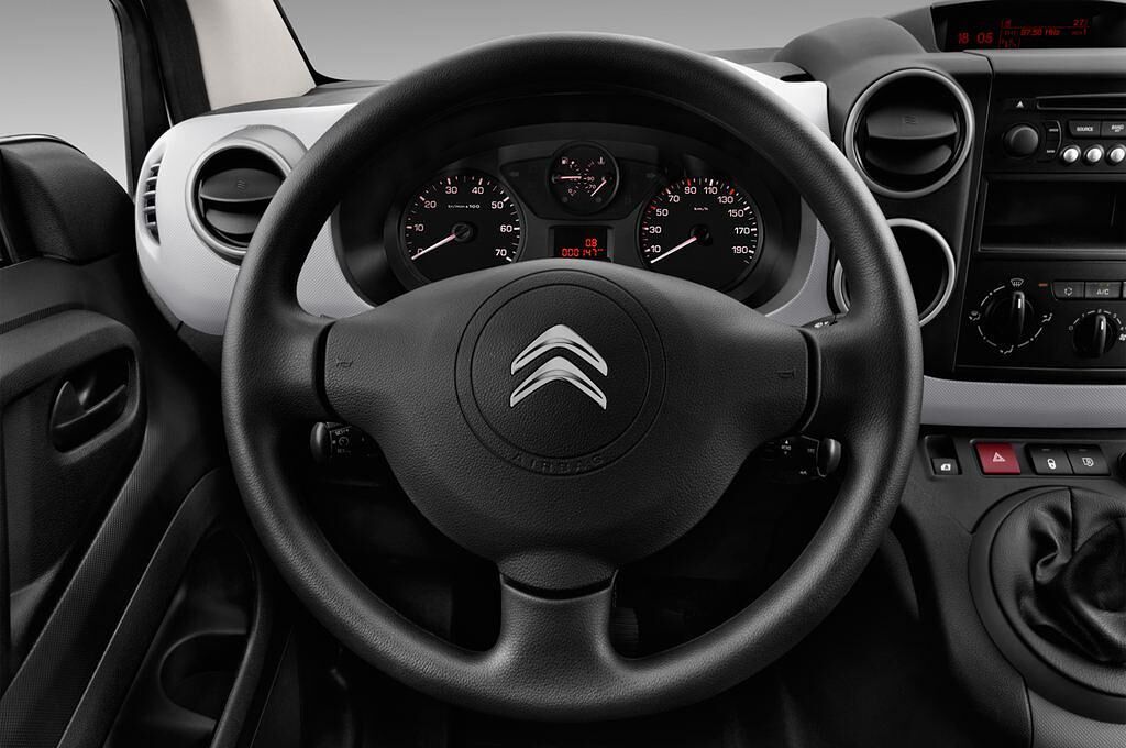Citroen Berlingo (Baujahr 2016) Profi 4 Türen Lenkrad
