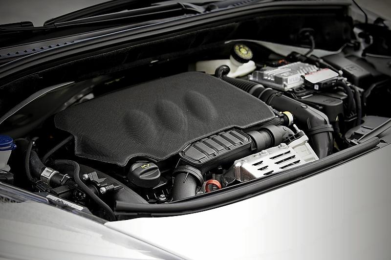 Der Dreizylinder des DS 3 PureTeck 130