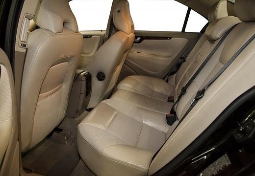 VOLVO-S60-2-4--2004-2009-