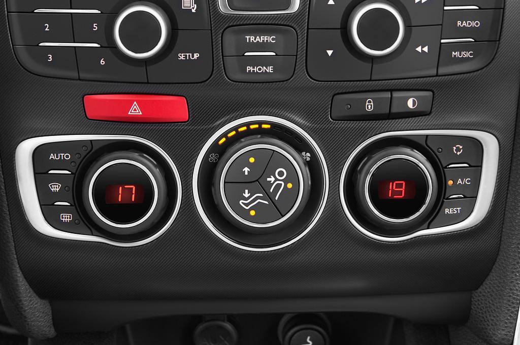 Citroen DS4 (Baujahr 2012) Sport Chic 5 Türen Temperatur und Klimaanlage
