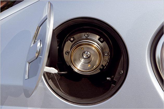 Und so sieht der Zugang zum Wasserstofftank aus