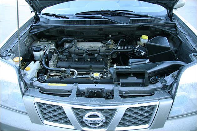 Der 2,5-Liter-Motor unter der Haube des Nissan leistet 165 PS