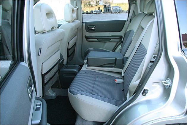 Der Mittelteil der Fondlehne kann als Armlehne verwendet werden