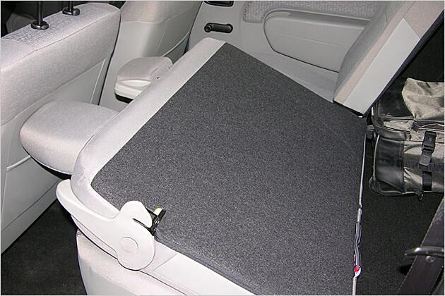 Die Rückbank lässt sich mit einem Handgriff umklappen