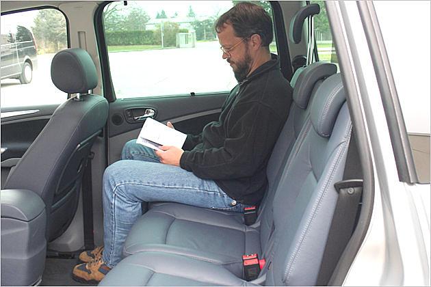 Galaxy: Mehr als genug Kniefreiheit in der zweiten Reihe