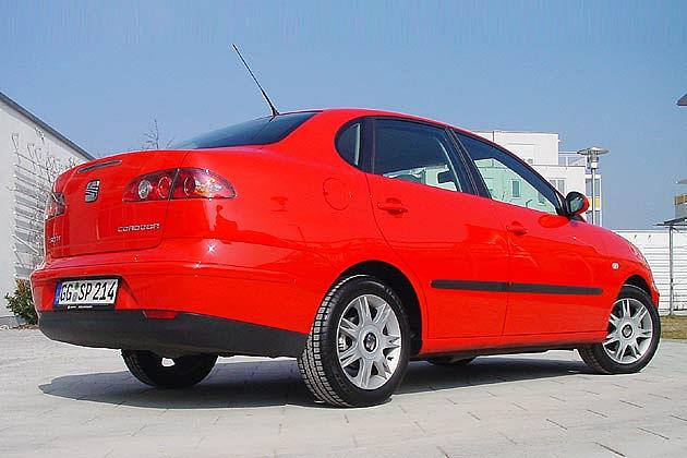 Seat Cordoba: Die Stufenheckvariante vom Ibiza bietet ein voluminöses Hinterteil