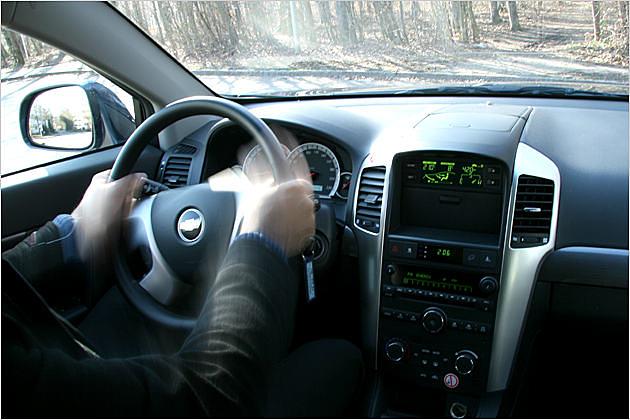 Der Captiva ist durchaus für eine sportliche Fahrweise gemacht