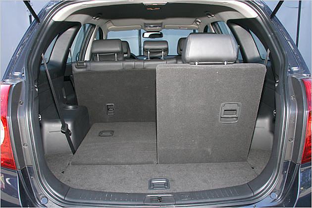 Die dritte Sitzreihe lässt sich symmetrisch geteilt umlegen