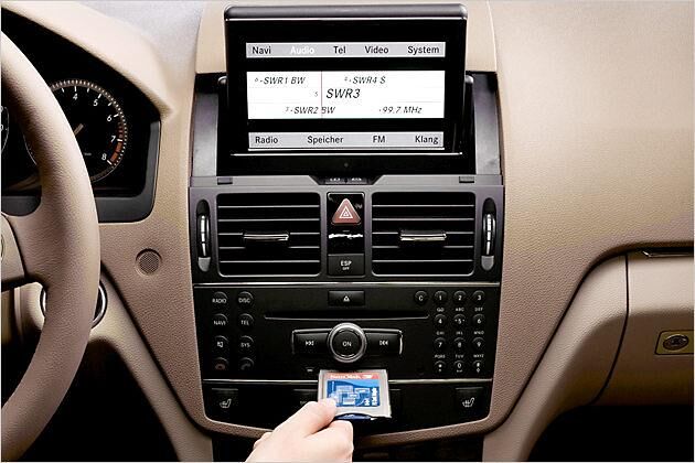 Mit diesem Adapter kann das Multimedia-System MP3-Musik von Speicherkarten einlesen