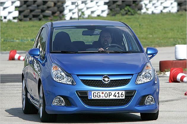 Auf der Rennstrecke zeigt der Corsa OPC seine Qualitäten richtig