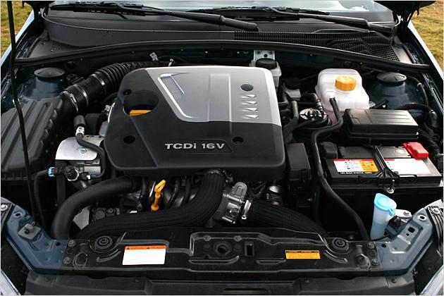 Der Reihendieselmotor besitzt eine Leistung von 121 PS