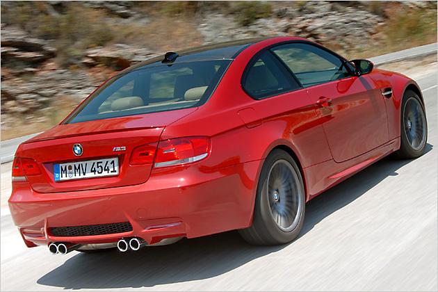 Auffällige M-Optik am Heck