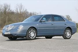 Sehenswert und selten: Lancia Thesis 2.4 Multijet 20v im Test