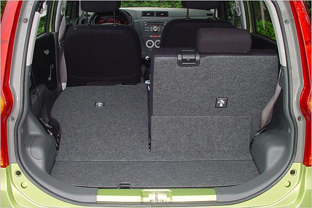 Die Rücksitze lassen sich geteilt umklappen