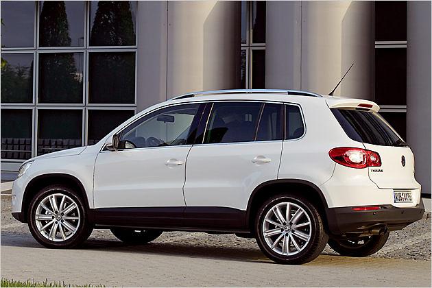 Die "Sport & Style"-Modelle haben Chromleisten an den Seitenfenstern und eine Chrom-Dachreling