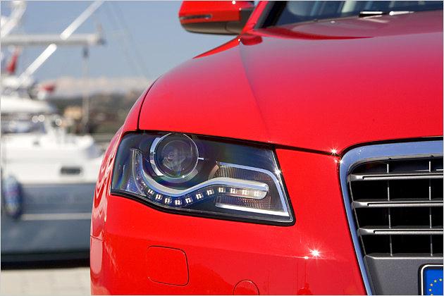 Ungewöhnliche Optik: Geschwungene Tagfahrlicht-Bänder