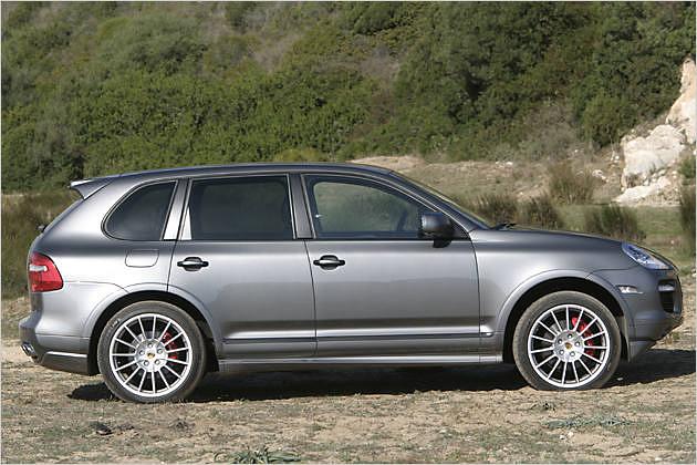 Die kurzen Hecktüren erschweren den Einstieg