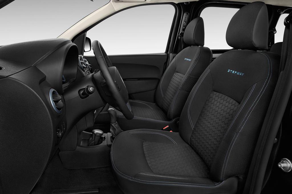 Dacia Dokker (Baujahr 2015) Stepway 5 Türen Vordersitze