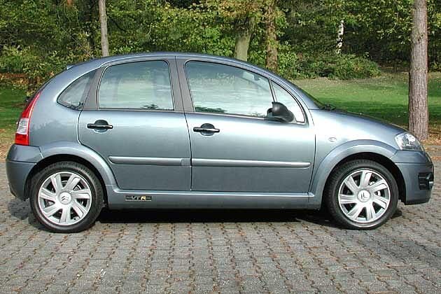 Am Schweller fällt der VTR-Schriftzug auf