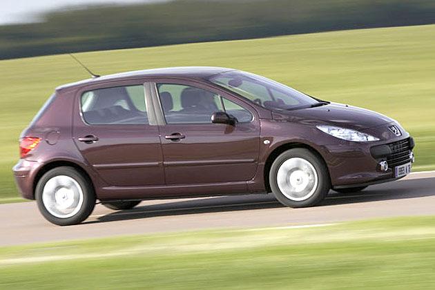 Mit 4,21 Metern Länge ist der 307 ein typischer Vertreter der Kompaktklasse