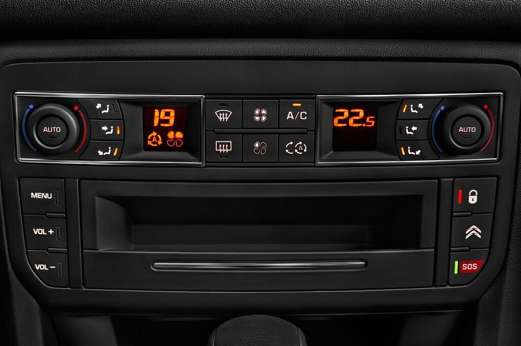 Citroen C5 Tourer (Baujahr 2016) Exclusive 5 Türen Temperatur und Klimaanlage