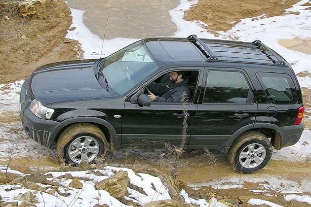 Der elektronisch gesteuerte Allradantrieb schickt die Kraft normalerweise an die Vorderachse