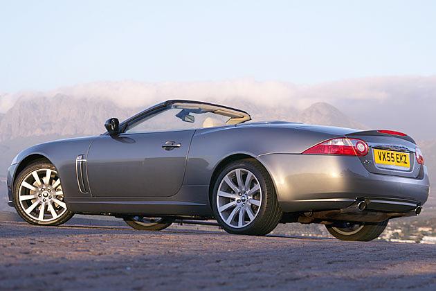 Bemerkenswert: Die "Kiemen" im vorderen Kotflügel