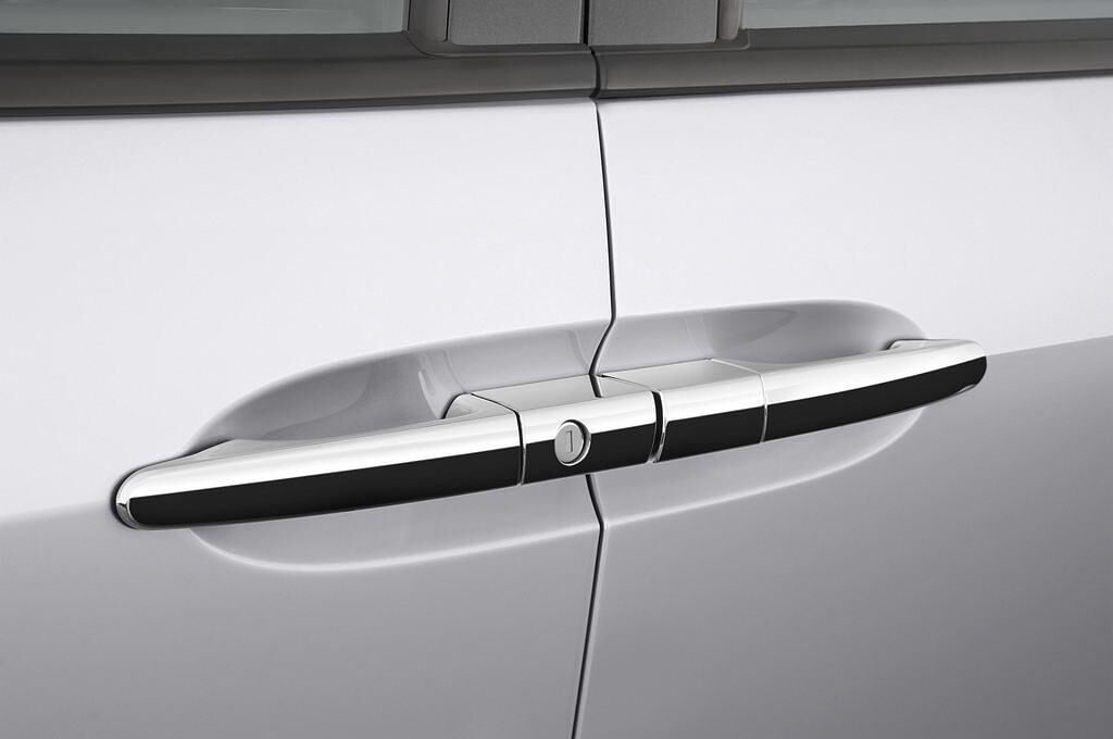 Citroen C8 (Baujahr 2010) SX 5 Türen Türgriff