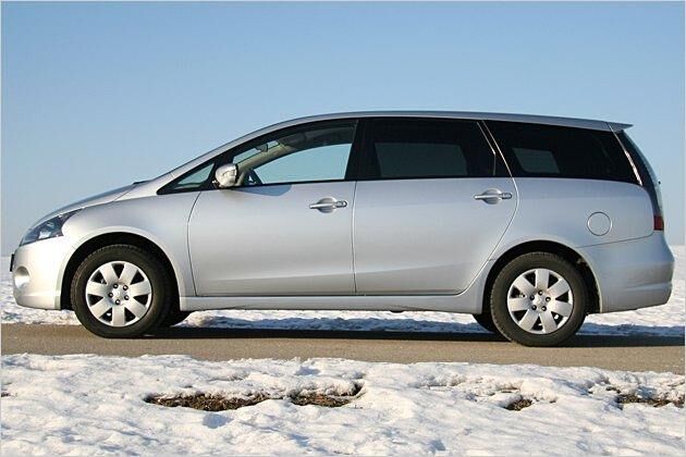 Keine Schiebung: Den Grandis gibt es ausschließlich mit Klapptüren