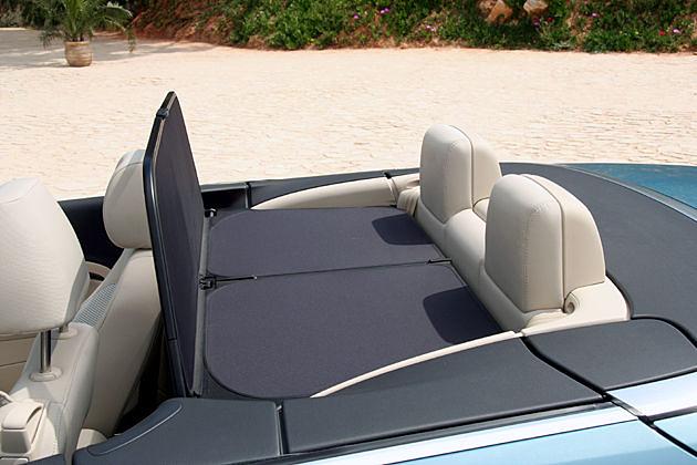 Das Windschott für 290 Euro ist ein empfehlenswertes Extra